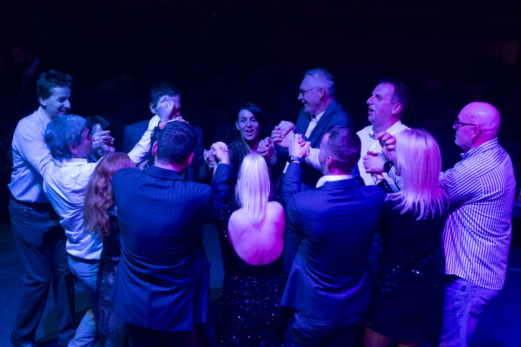 20231213_TT_Cena_GR_300